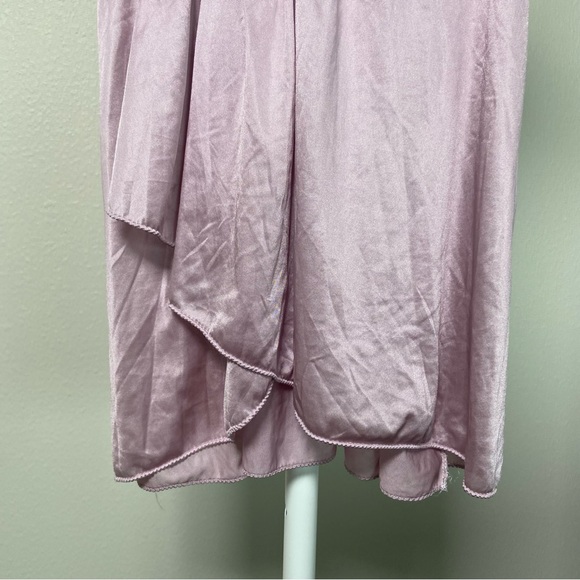 Vintage Lace-Embellished Pink Chemise - Picture 8 of 8